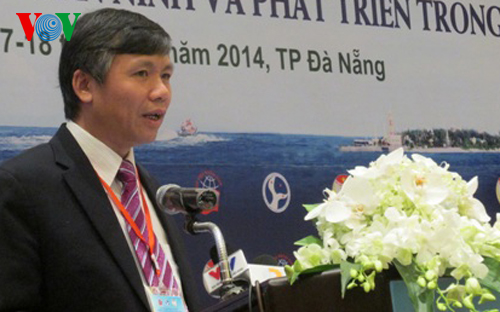 ບັນດາ​ນັກຮຽນ​ຮູ້​ສາກົນ​ ຮຽກຮ້ອງ​ຄວາມ​​ມີ ສະຖຽນ​ລະ​ພາບ